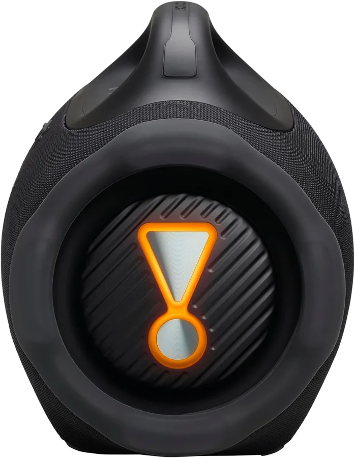 Lato della JBL Boombox 4 con il radiatore passivo