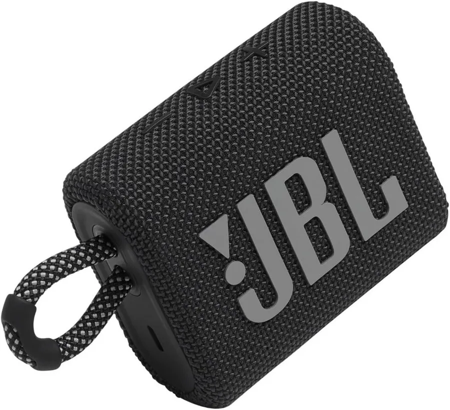 Cassa JBL Go 3 nera vista di tre quarti