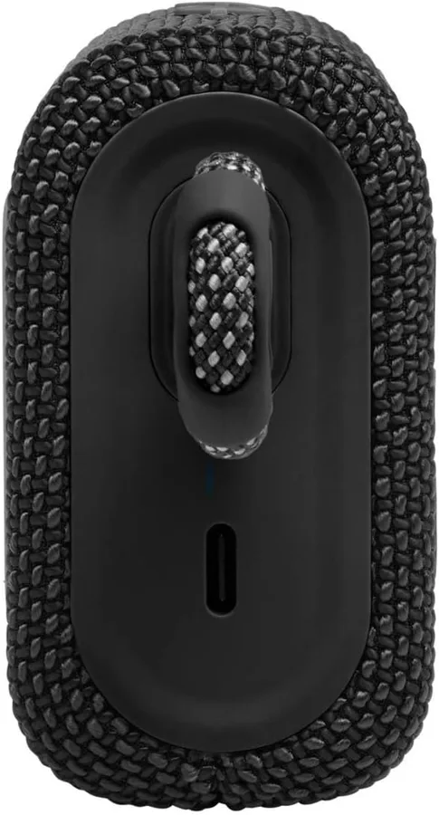Lato della JBL Go 3 con la porta USB-C