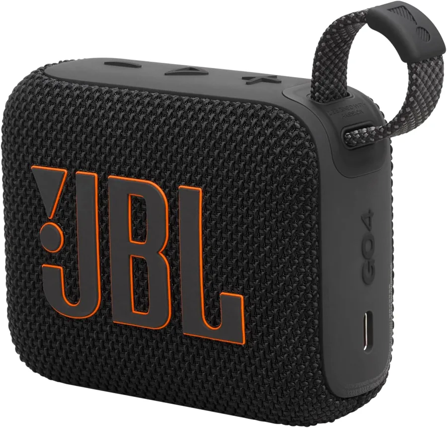 JBL Go 4 vista frontale con la griglia e il logo